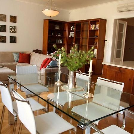 Spacious Elegance In The Heart Of Old Town Prag Exteriör bild